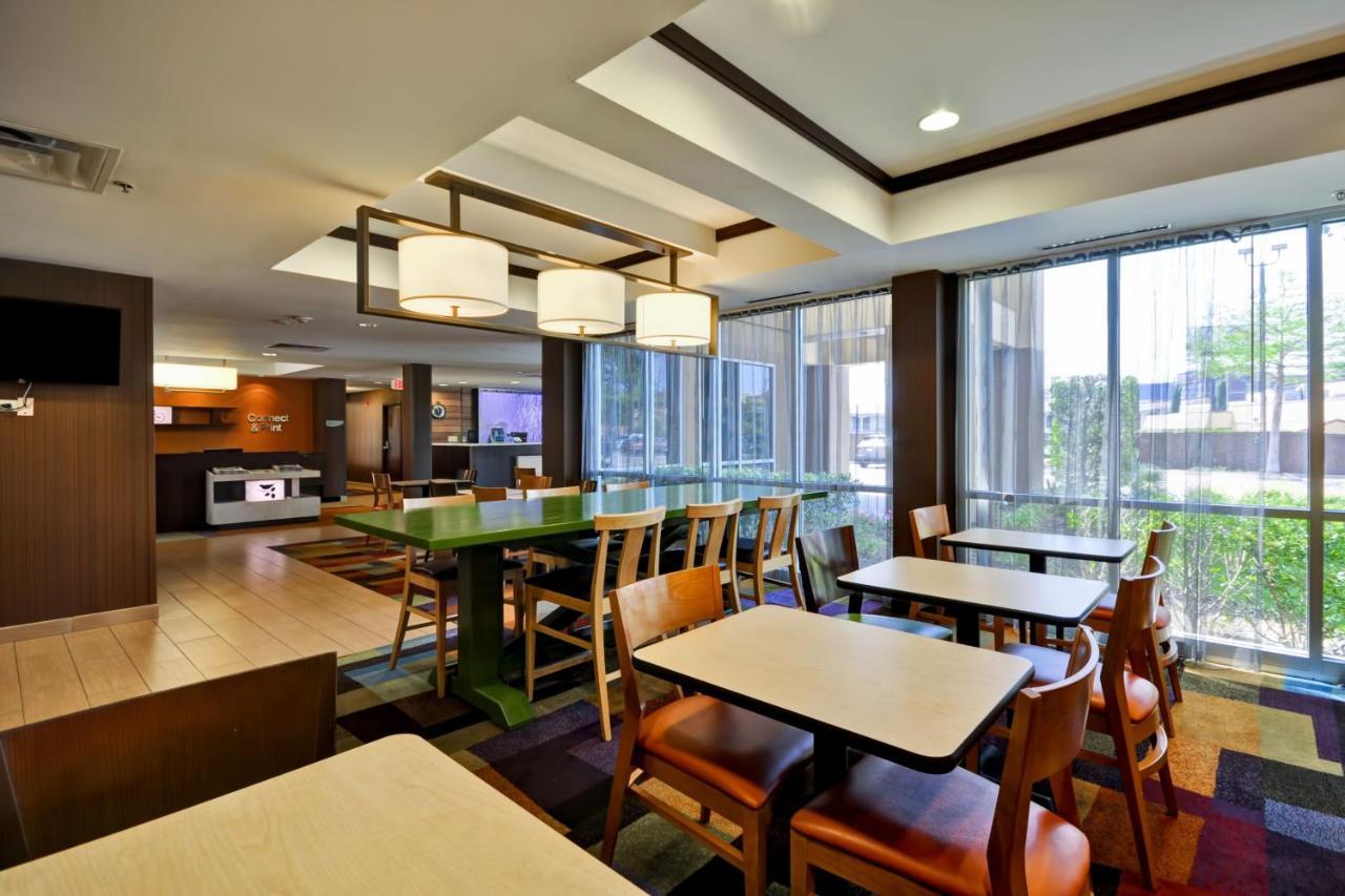 Fairfield Inn & Suites Dallas Medical/Market Center Zewnętrze zdjęcie